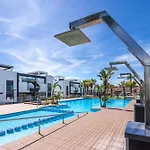 アパート Oasis Vii Thaini With Roofterrace トレビエハ