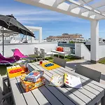 アパート Oasis Vii Thaini With Roofterrace