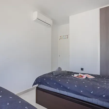Oasis Vii Thaini With Roofterrace Торевьиа